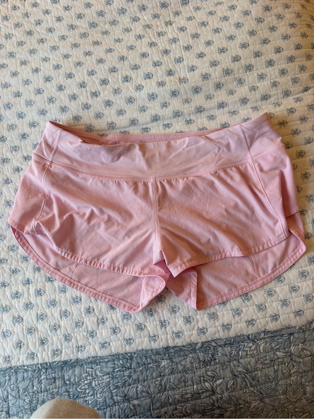 Lululemon Women’s Spped Up Shorts 2.5” Size 8 Rare Baby Pink Color Discountinued